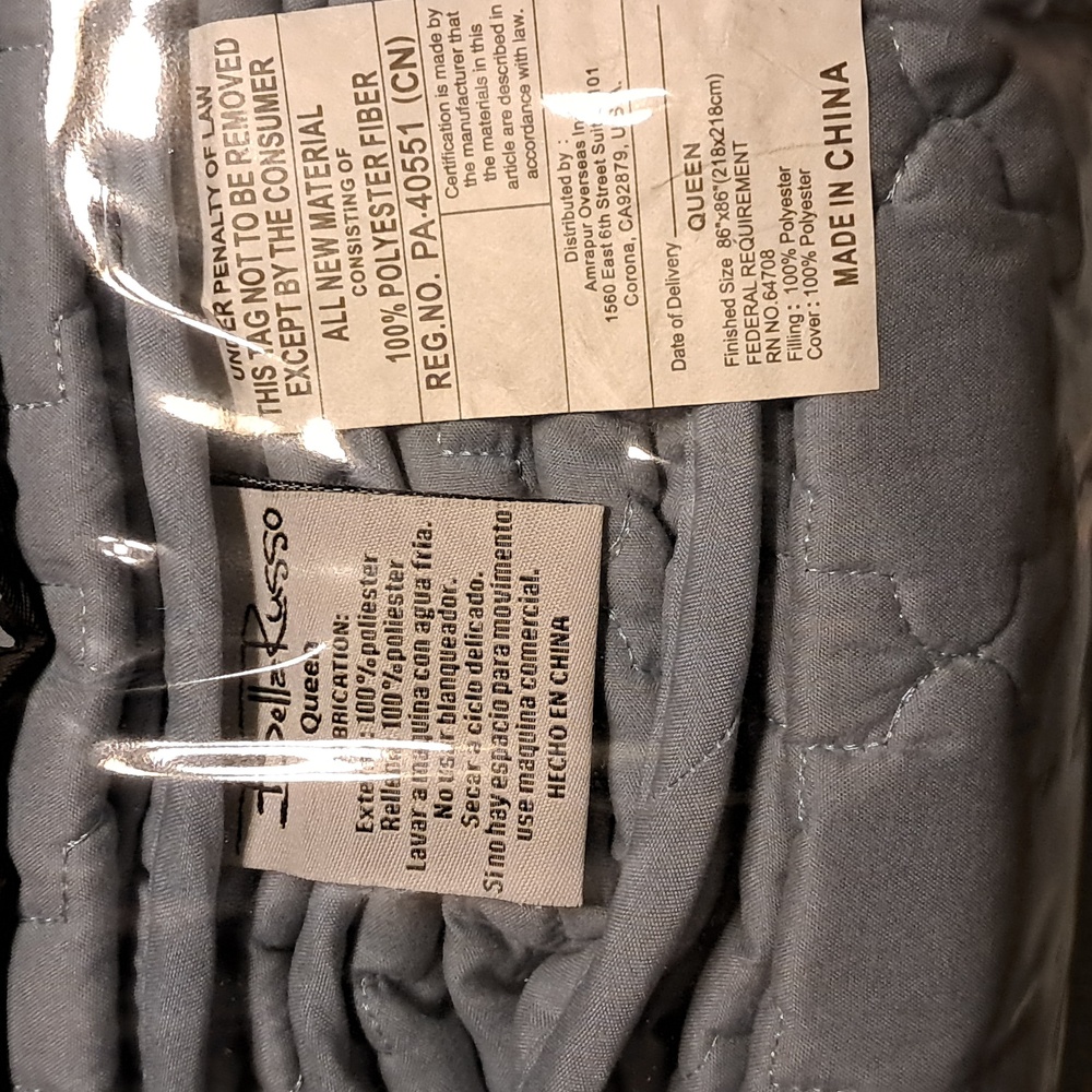 Queen bedspread - Picture 3 of 3